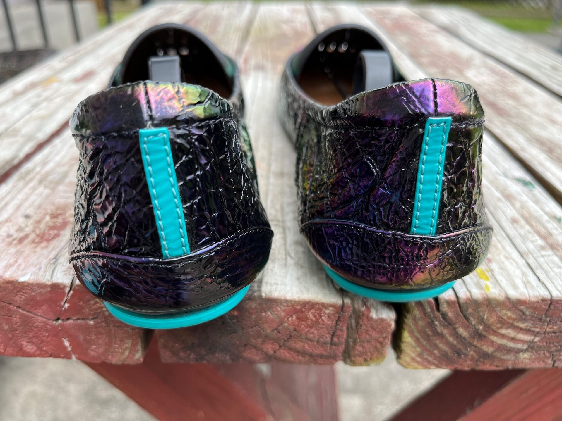 Custom tieks store